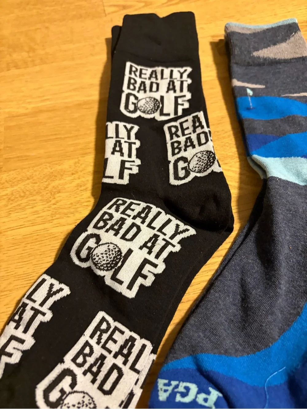 Bundle of 3 NWOT Men's Patterned Golf Crew Socks - Comfort & Style